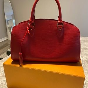 Louis Vuitton Epi Red Pm